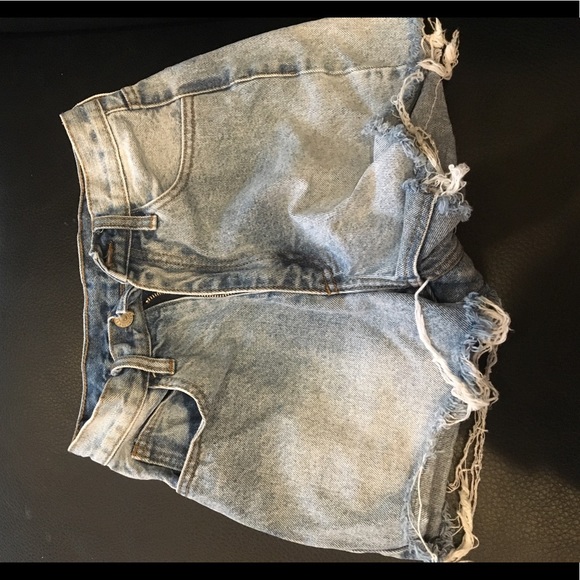 Brandy Melville shorts - Picture 2 of 2